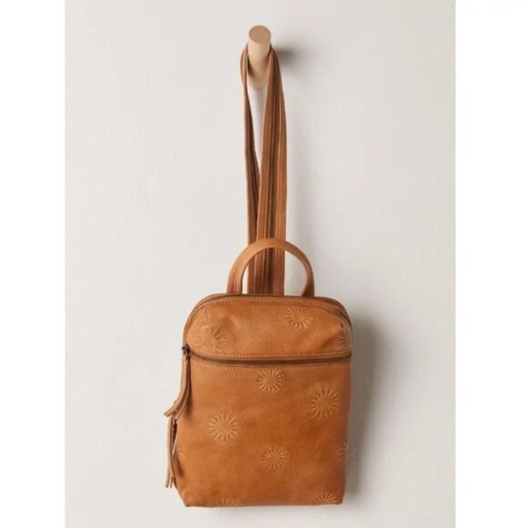 NWT Free People Break of Dawn 100% Leather Backpack Cognac Tan Tooled Sun - Picture 11 of 12